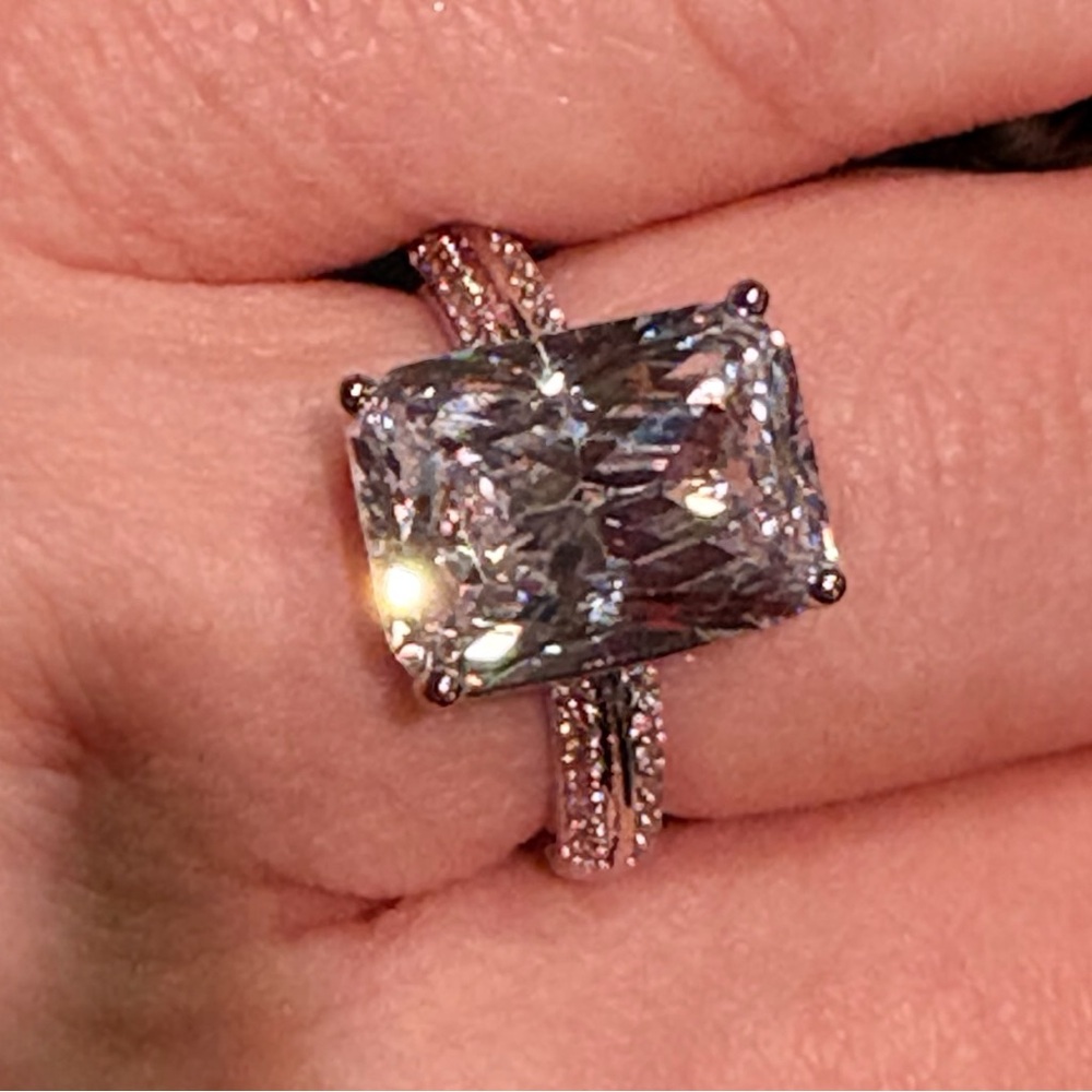 3CT White Moissanite Solitaire Pavé Engagement Ring - Women's Jewelry - Picture 6 of 7